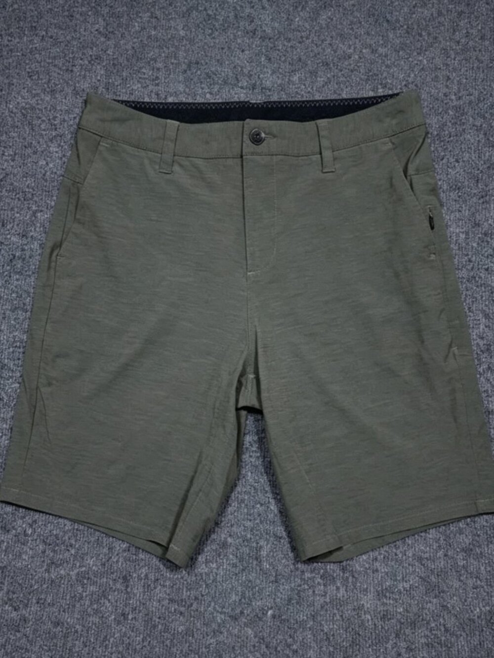 Vuori Shorts Mens 30 Green Performance Golf Stretch Zip Pocket Lightweight
